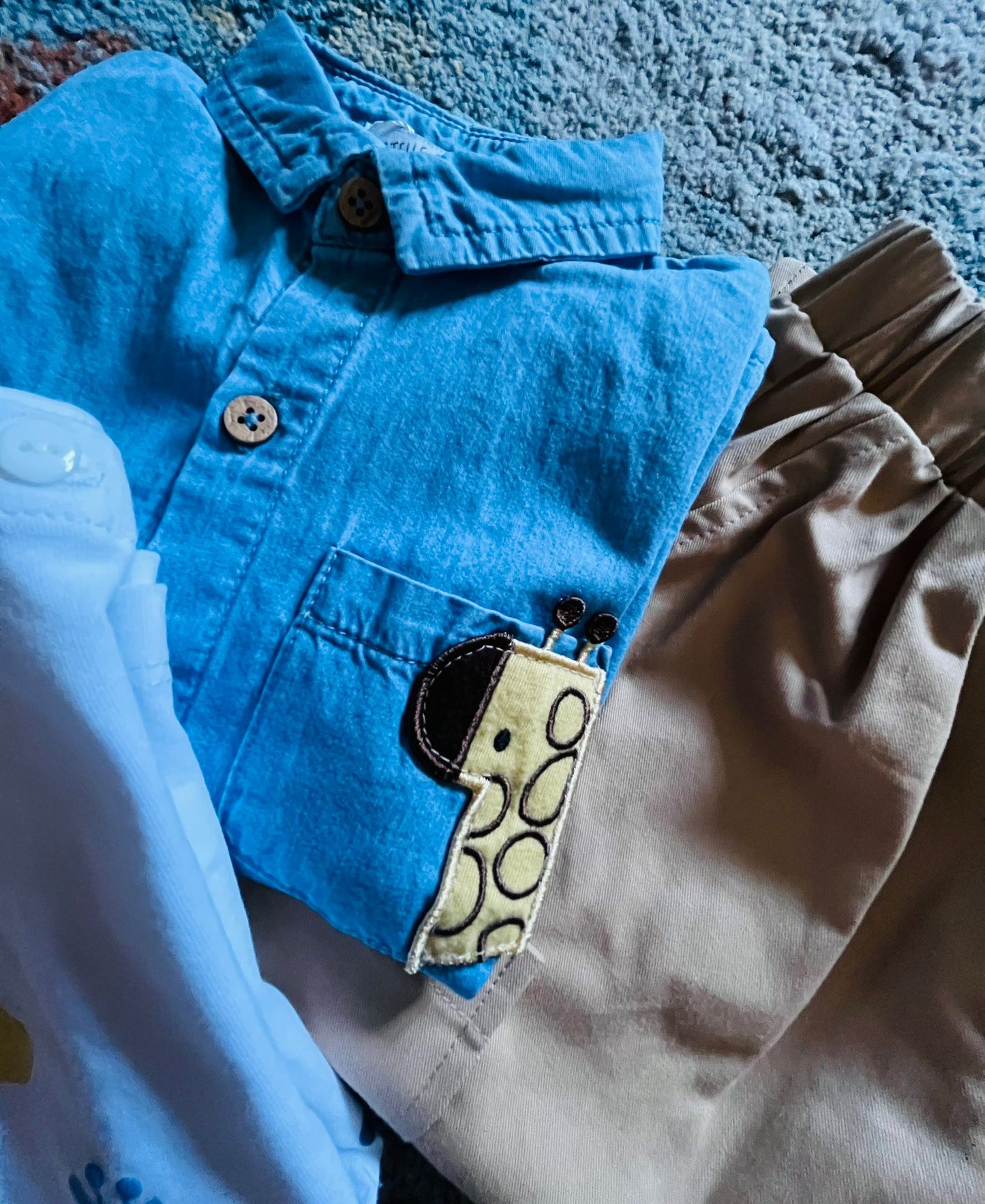 Completo Camicia, Maglia e Pantalone
