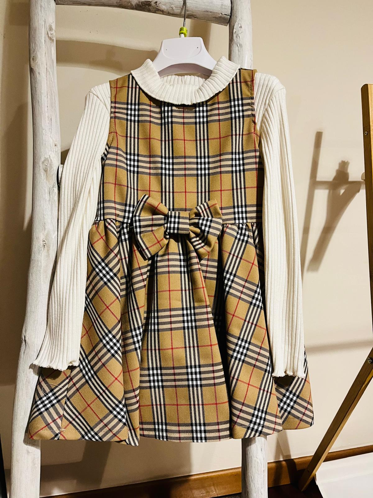 Completo Bimba Abito Scozzese + Maglia Lunga (3–7 Anni)